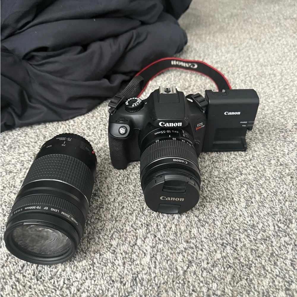 Canon Black DSLR Camera with Dual Lens Set 18-55mm 75-300mm comes with battery